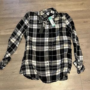 NWT Olive & Oak Black/White Plaid Button-Up w/ Lace Back XL